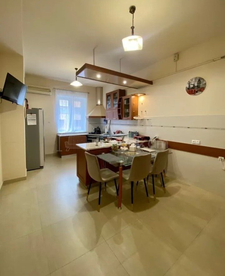 3 Սենյականոց Բնակարան, 120քմ, 8/9 հարկ, Կապիտալ Վերանորոգված