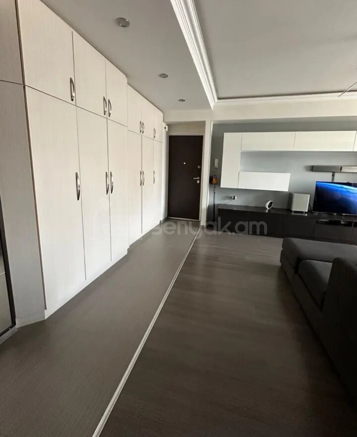 3 Սենյականոց Բնակարան, 74քմ, 5/10 հարկ, Կապիտալ Վերանորոգված