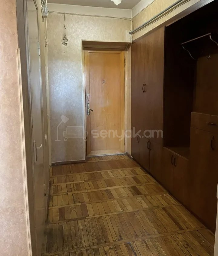 1 Սենյականոց Բնակարան, 45քմ, 4/9 հարկ, Նորմալ Վիճակում, Կահավորված, Արևկող