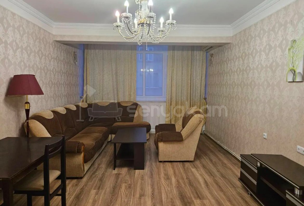 2 Սենյականոց Բնակարան Քարե Շենքում, 67քմ, 4/5 հարկ, Կապիտալ Վերանորոգված, Կահավորված, Արևկող