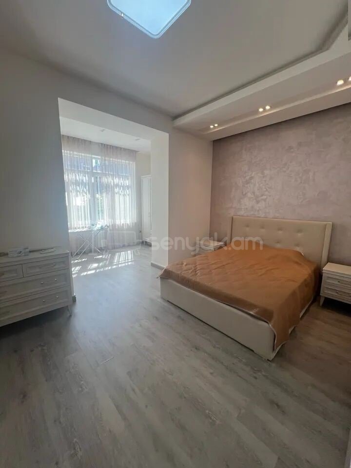 3 Սենյականոց Բնակարան Քարե Շենքում, 107քմ, 2/5 հարկ, Դիզայներական Վերանորոգված