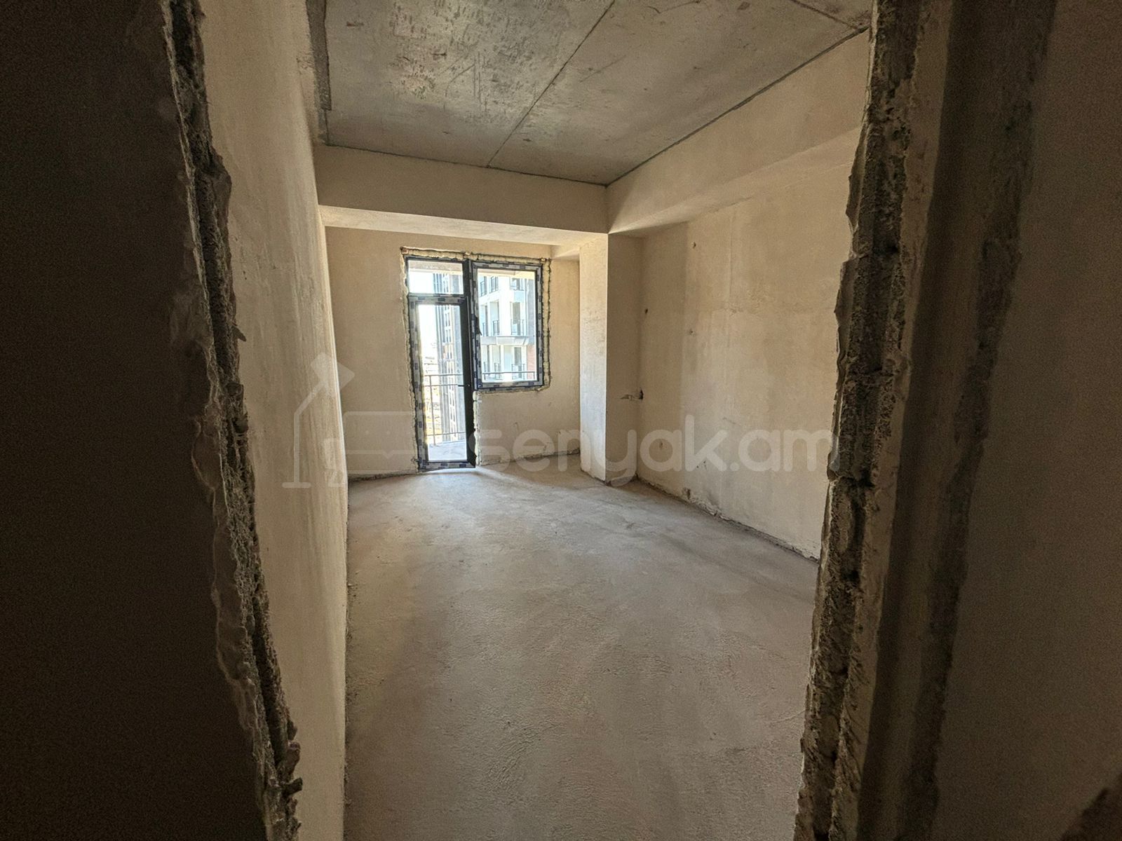 3 Սենյականոց Բնակարան Նորակառույցում, 68քմ, 10/15 հարկ, Պետական Վիճակում