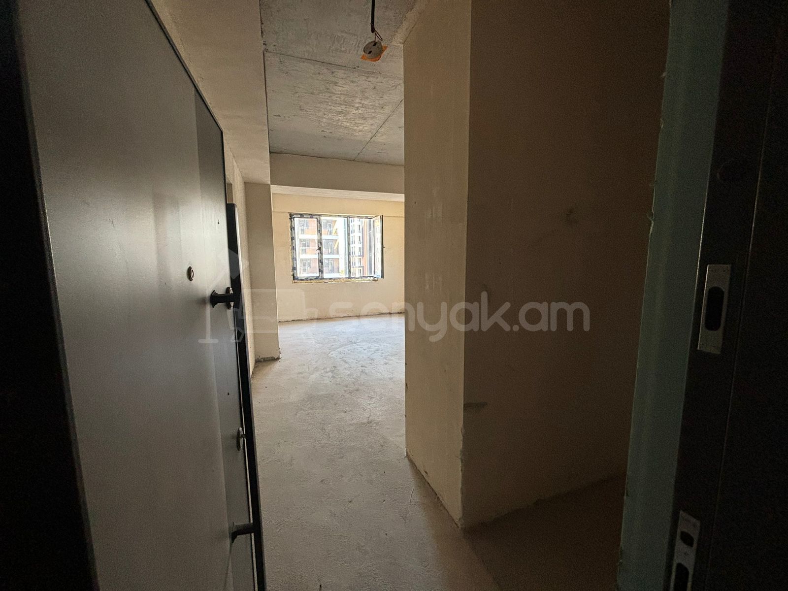 3 Սենյականոց Բնակարան Նորակառույցում, 68քմ, 10/15 հարկ, Պետական Վիճակում