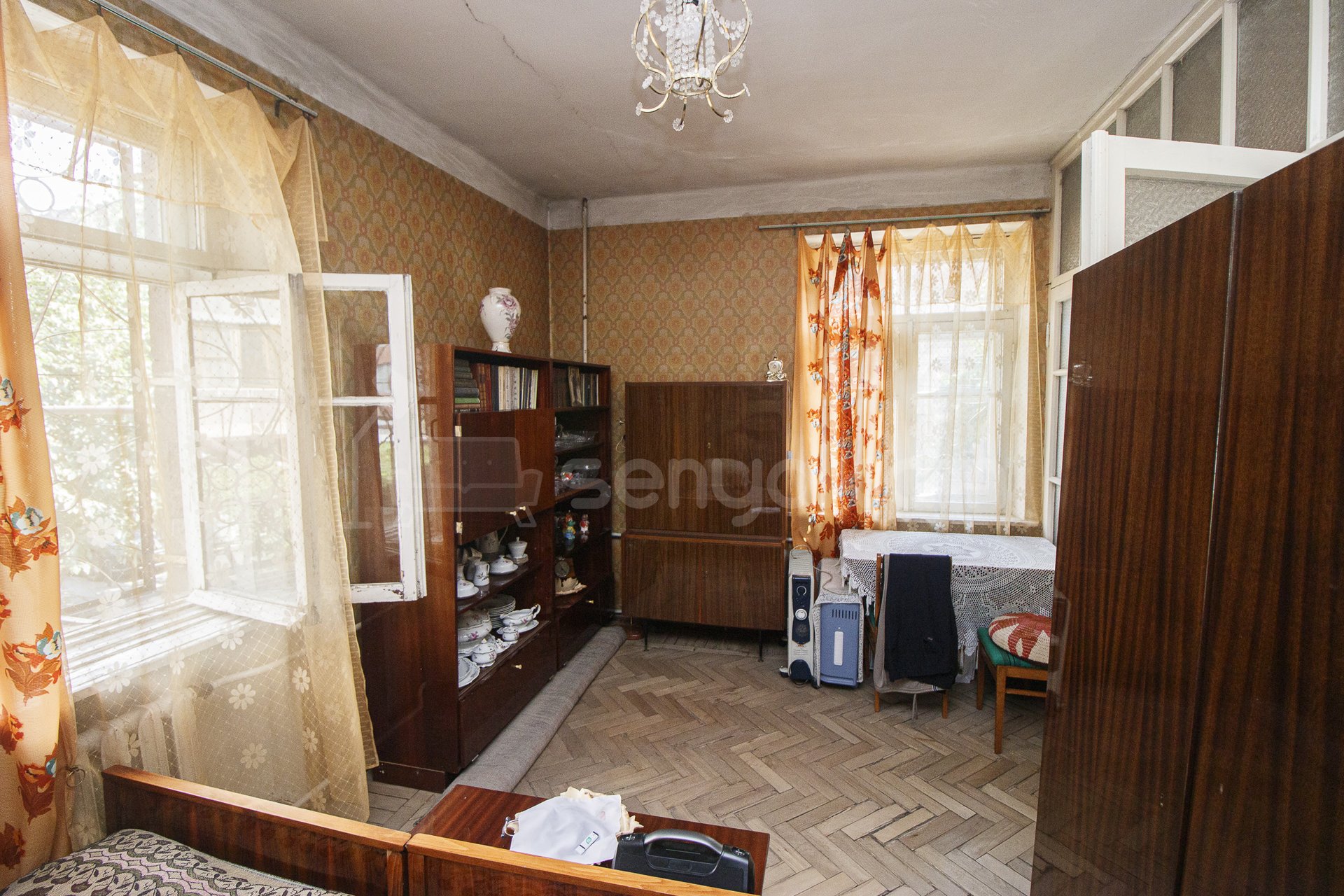 2 Սենյականոց Բնակարան Քարե Շենքում, 45քմ, 2/4 հարկ, Պետական Վիճակում