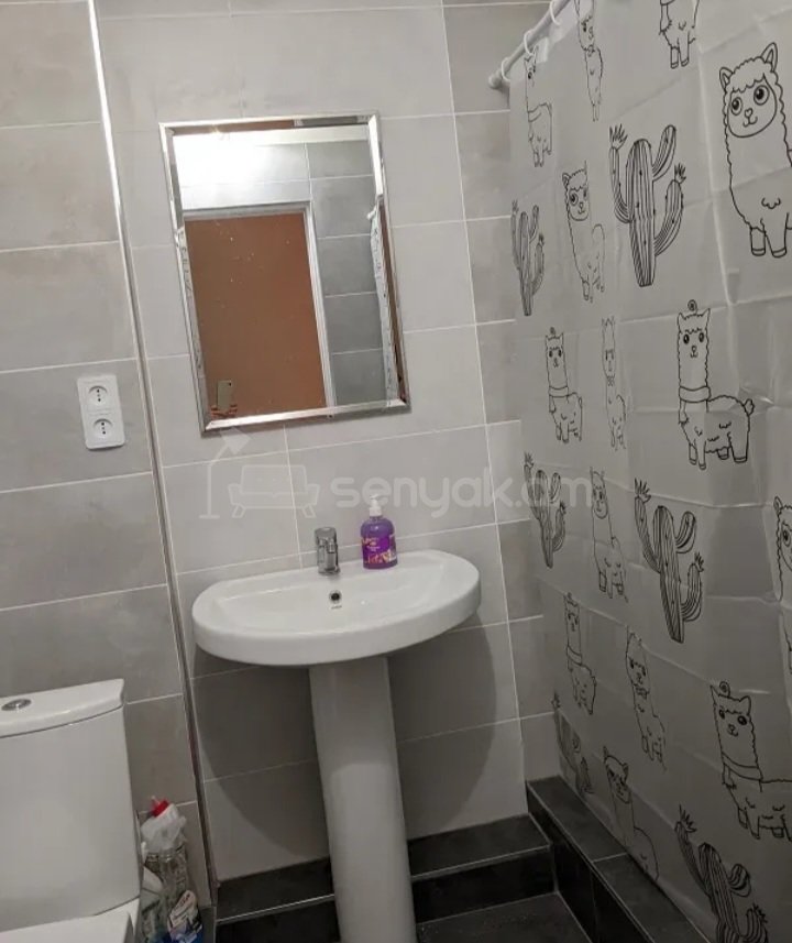 2 Սենյականոց Բնակարան, 65քմ, 6/9 հարկ, Նորմալ Վիճակում, Կահավորված, Արևկող