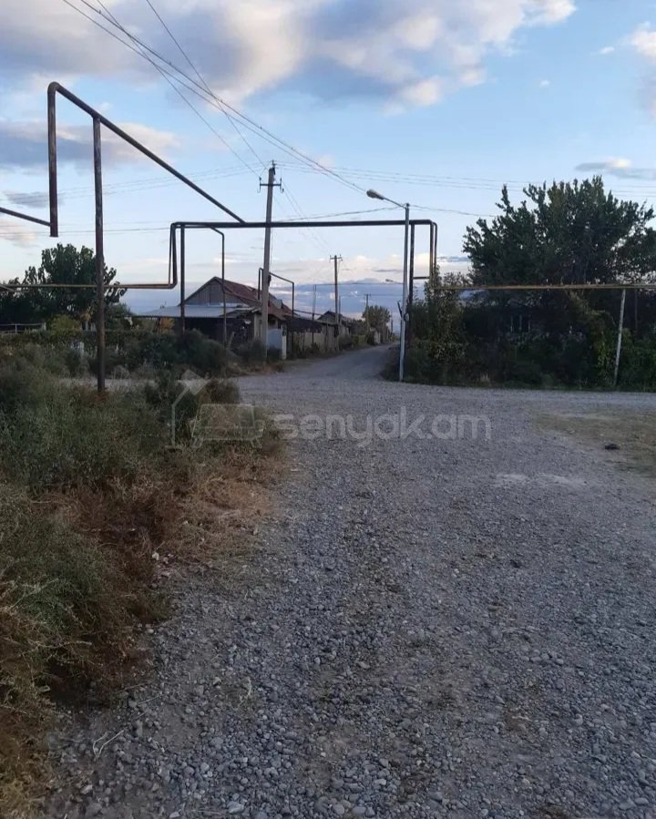 Բնակելի Նշանակության Հողատարածք, 890քմ