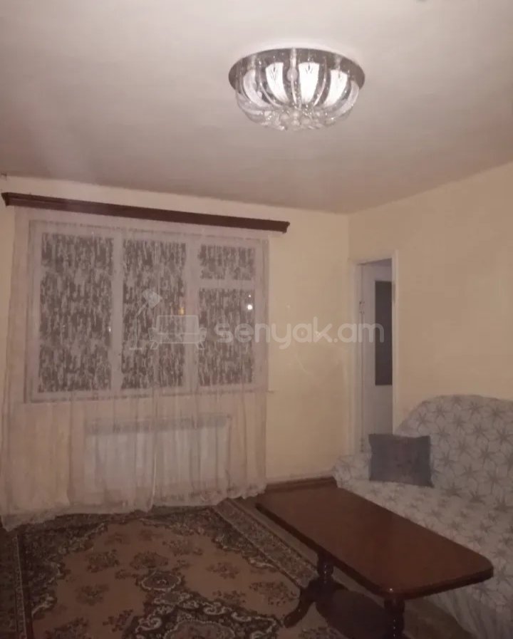 3 Սենյականոց Բնակարան, 70քմ, 4/12 հարկ, Նորմալ Վիճակում, Կահավորված