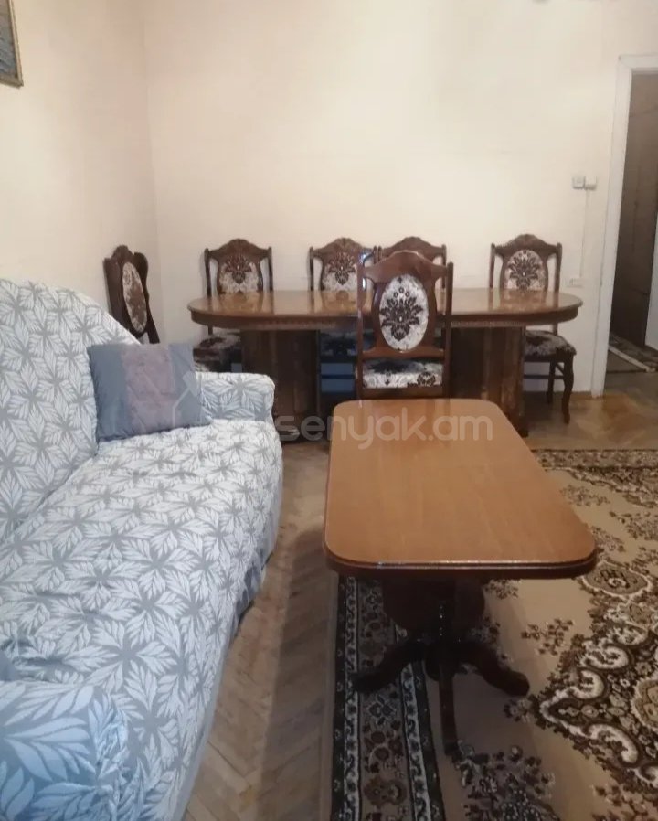 3 Սենյականոց Բնակարան, 70քմ, 4/12 հարկ, Նորմալ Վիճակում, Կահավորված