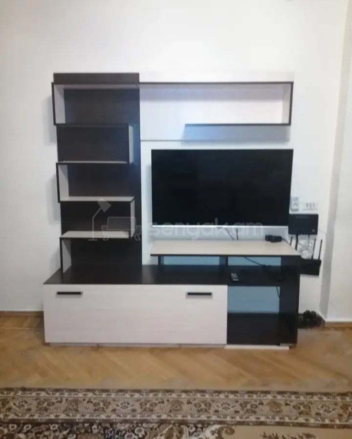 3 Սենյականոց Բնակարան, 70քմ, 4/12 հարկ, Նորմալ Վիճակում, Կահավորված