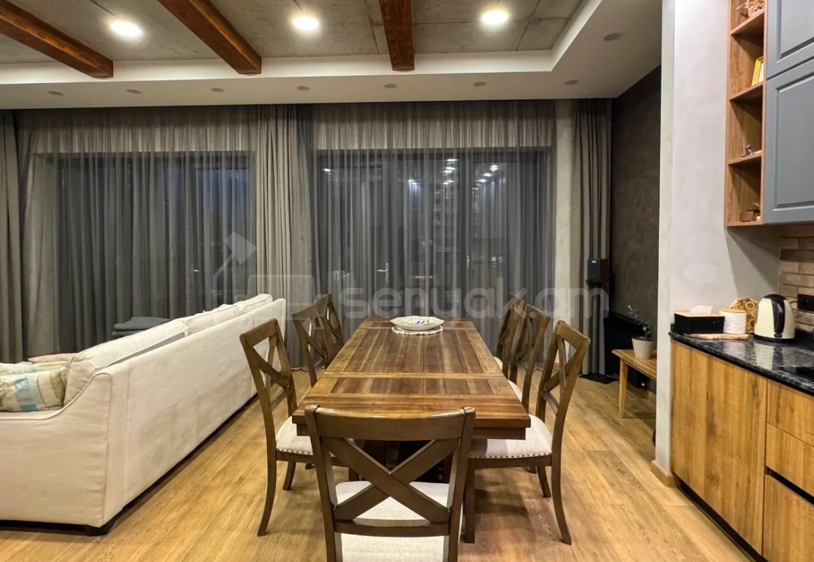 6 Սենյականոց Սեփական Տուն, 195քմ, Դիզայներական Վերանորոգված, Կահավորված, Ավտոտնակով