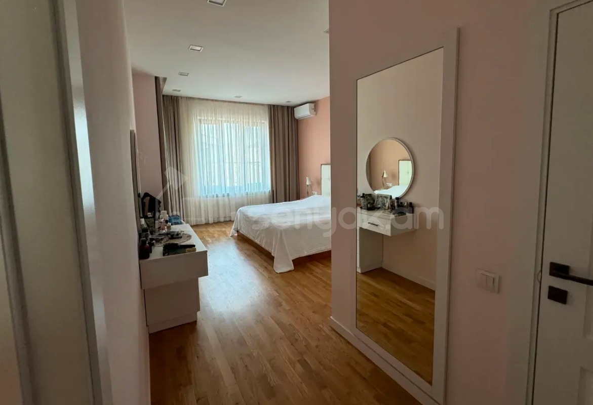 6 Սենյականոց Սեփական Տուն, 195քմ, Դիզայներական Վերանորոգված, Կահավորված, Ավտոտնակով