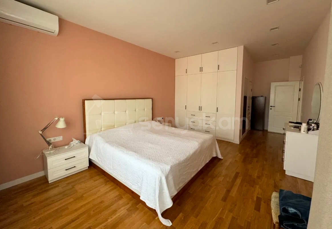 6 Սենյականոց Սեփական Տուն, 195քմ, Դիզայներական Վերանորոգված, Կահավորված, Ավտոտնակով