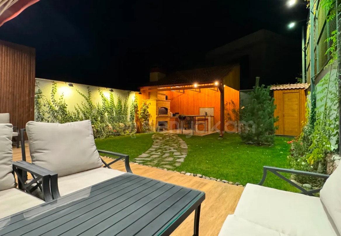 6 Սենյականոց Սեփական Տուն, 195քմ, Դիզայներական Վերանորոգված, Կահավորված, Ավտոտնակով