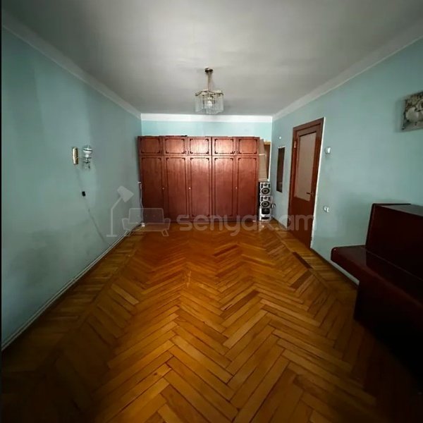 4 Սենյականոց Բնակարան Քարե Շենքում, 75քմ, 2/5 հարկ, Կոսմետիկ Վերանորոգված