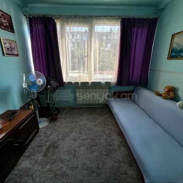 4 Սենյականոց Բնակարան Քարե Շենքում, 75քմ, 2/5 հարկ, Կոսմետիկ Վերանորոգված