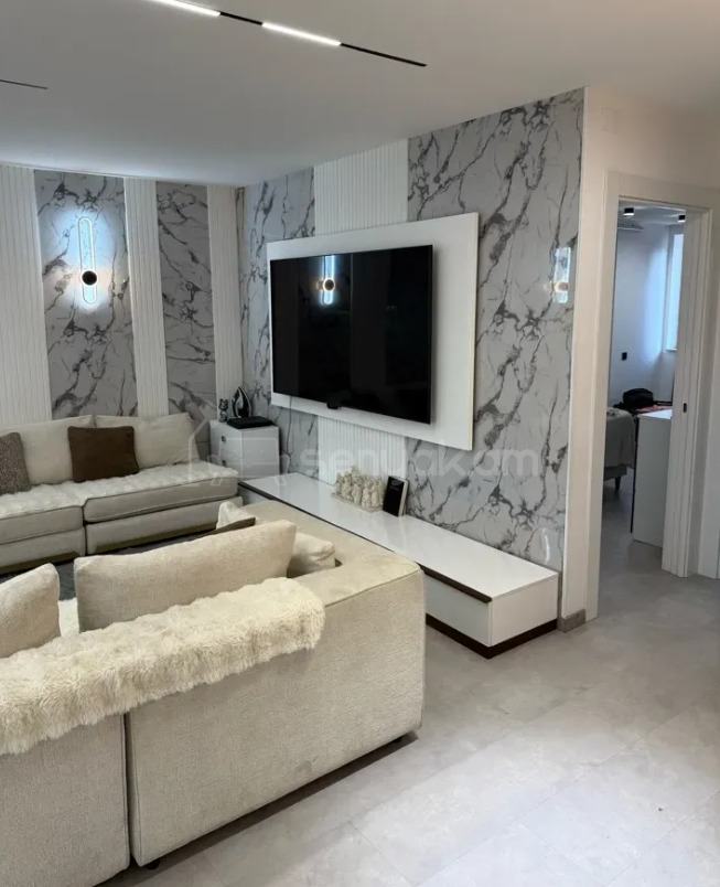 3 Սենյականոց Բնակարան Քարե Շենքում, 80քմ, 4/4 հարկ, Դիզայներական Վերանորոգված, Կահավորված, Արևկող