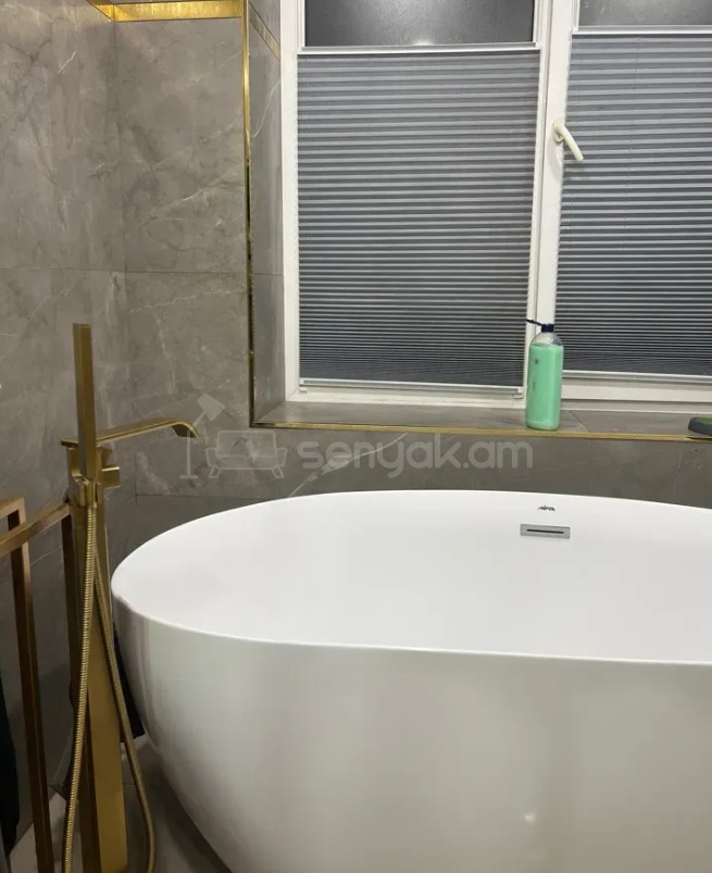 3 Սենյականոց Բնակարան Քարե Շենքում, 80քմ, 4/4 հարկ, Դիզայներական Վերանորոգված, Կահավորված, Արևկող