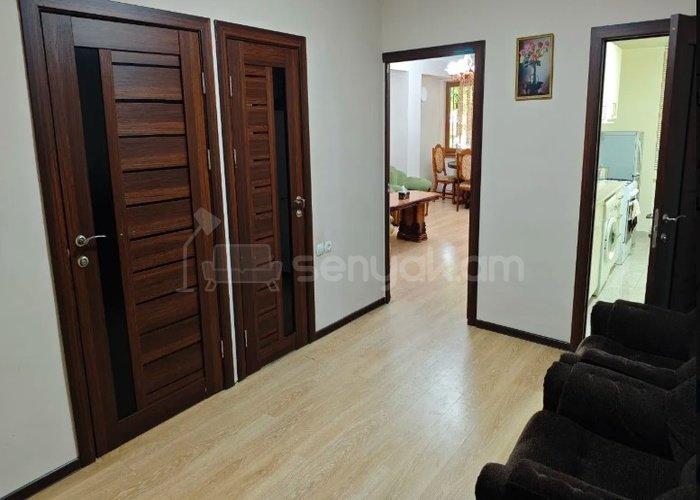 2 Սենյականոց Բնակարան Քարե Շենքում, 70քմ, 2/7 հարկ, Կապիտալ Վերանորոգված, Կահավորված, Արևկող