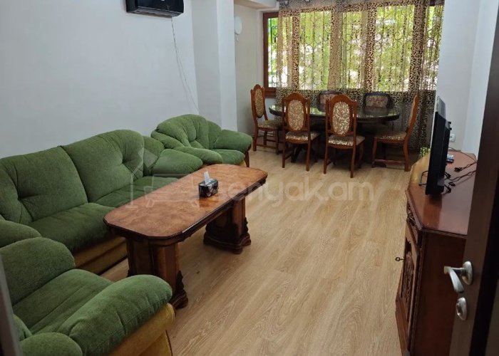 2 Սենյականոց Բնակարան Քարե Շենքում, 70քմ, 2/7 հարկ, Կապիտալ Վերանորոգված, Կահավորված, Արևկող