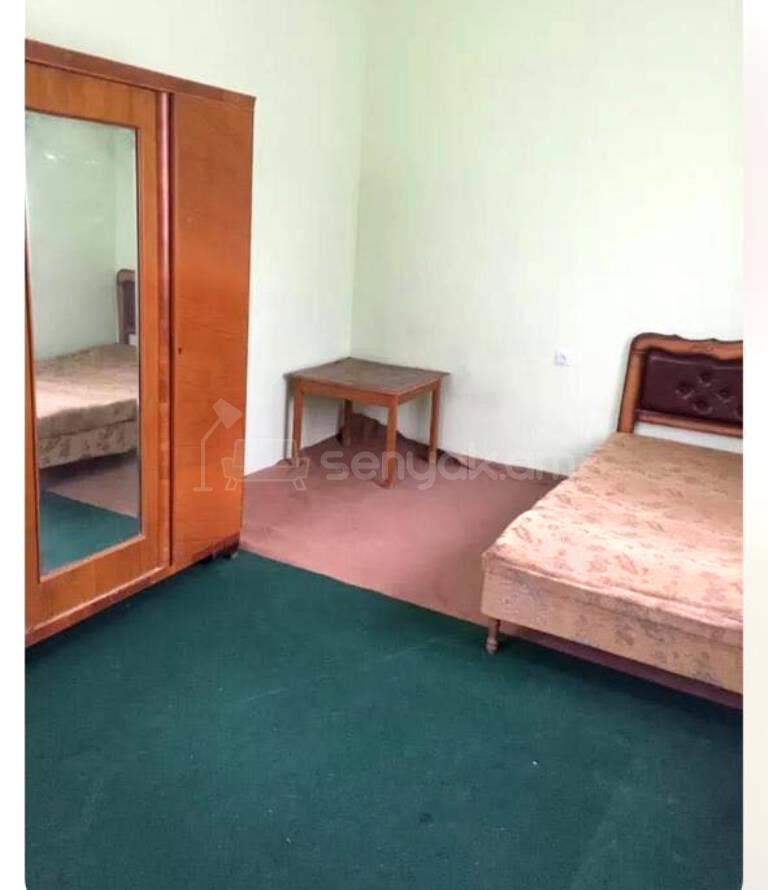 3 Սենյականոց Սեփական Տուն, 130քմ, Կոսմետիկ Վերանորոգված, Կահավորված