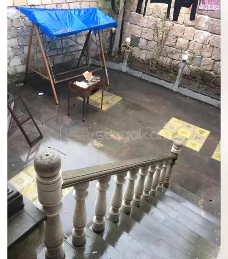 3 Սենյականոց Սեփական Տուն, 130քմ, Կոսմետիկ Վերանորոգված, Կահավորված