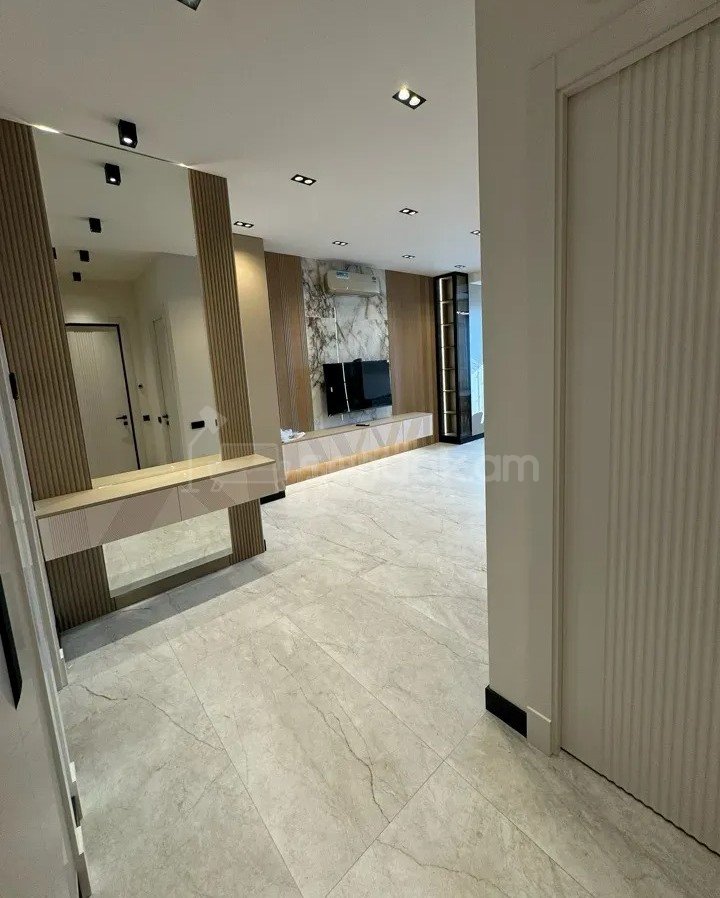 2 Սենյականոց Բնակարան Քարե Շենքում, 55քմ, 4/5 հարկ, Դիզայներական Վերանորոգված