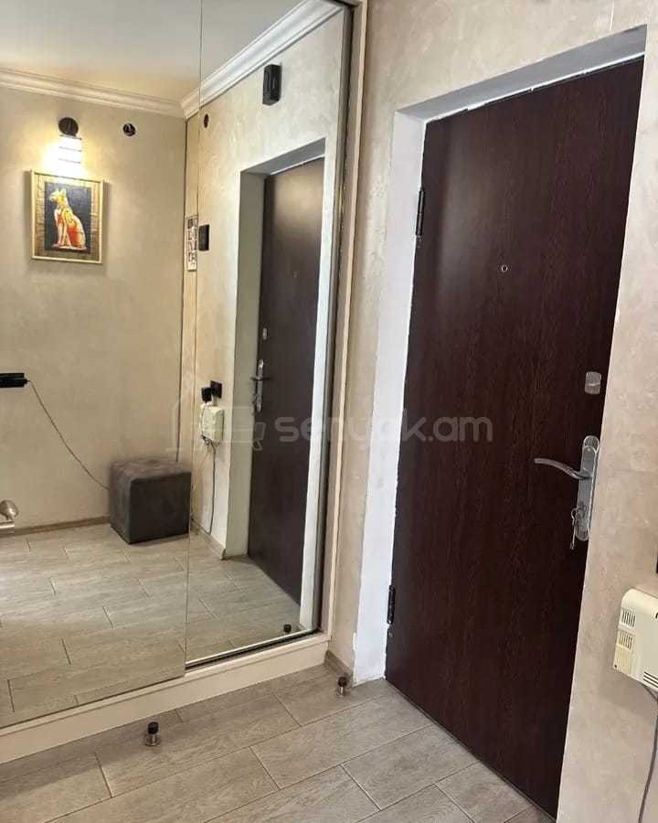 1 Սենյականոց Բնակարան, 32քմ, 2/4 հարկ, Կապիտալ Վերանորոգված