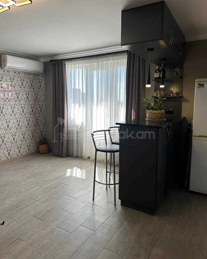 1 Սենյականոց Բնակարան, 32քմ, 2/4 հարկ, Կապիտալ Վերանորոգված