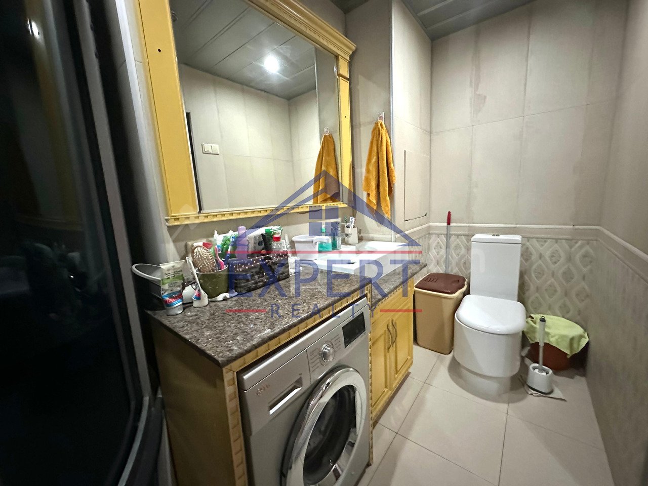 4 Սենյականոց Բնակարան Քարե Շենքում, 92քմ, 7/7 հարկ, Կապիտալ Վերանորոգված