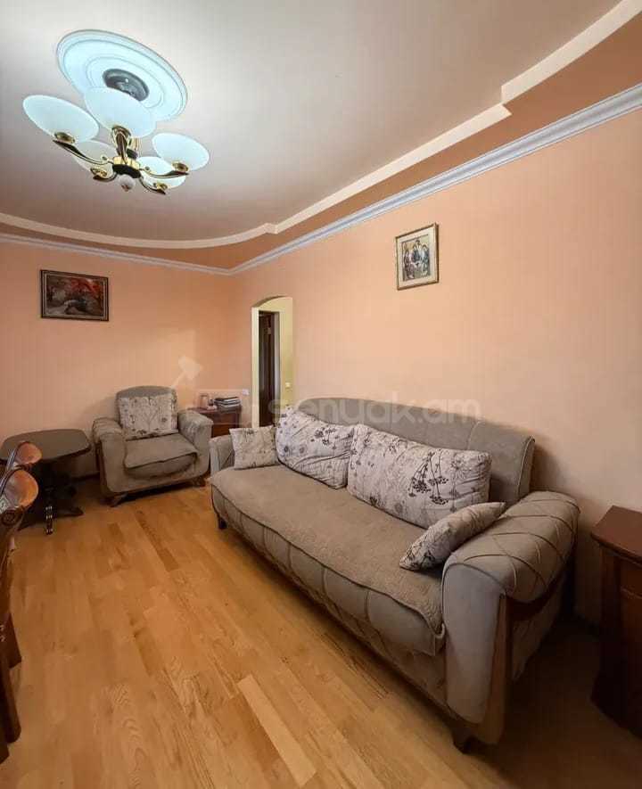 3 Սենյականոց Բնակարան, 76քմ, 8/9 հարկ, Նորմալ Վիճակում