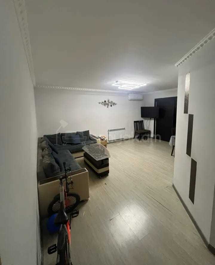 3 Սենյականոց Բնակարան, 66քմ, 2/16 հարկ, Նորմալ Վիճակում