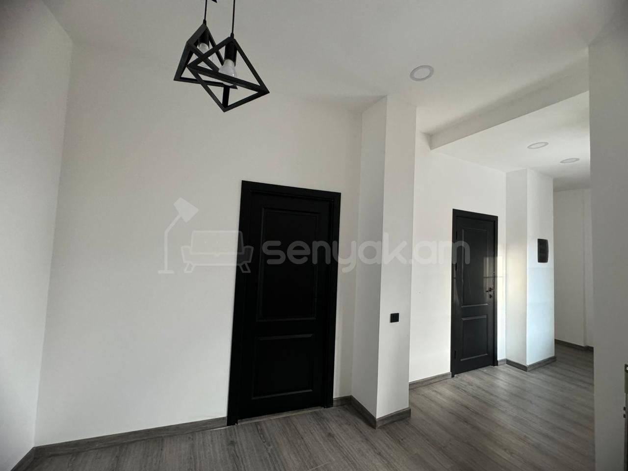 4 Սենյականոց Սեփական Տուն, 90քմ, Կապիտալ Վերանորոգված