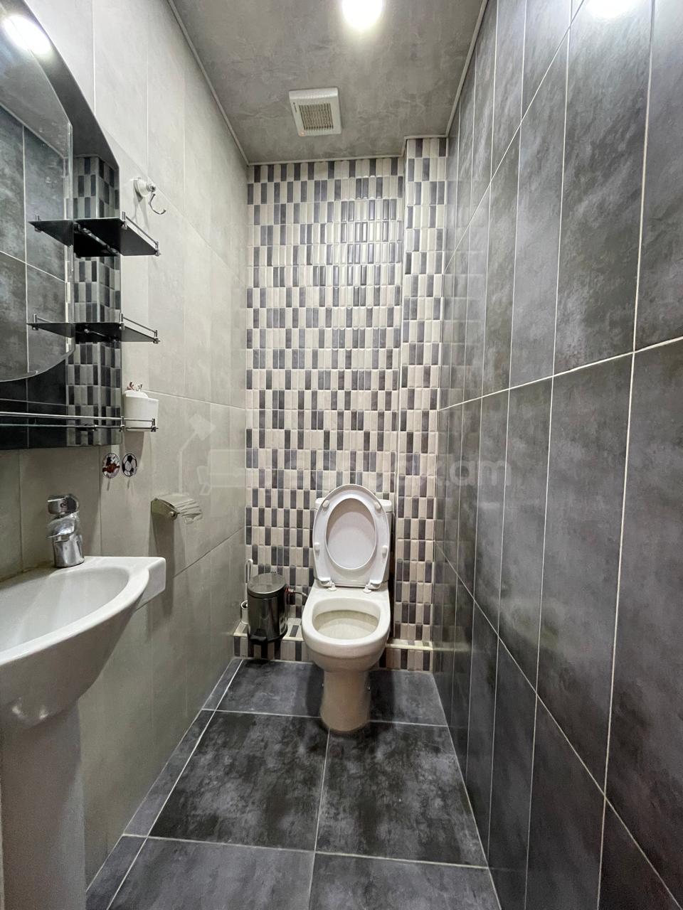 4 Սենյականոց Բնակարան, 110քմ, 2/12 հարկ, Կապիտալ Վերանորոգված, Կահավորված, Արևկող