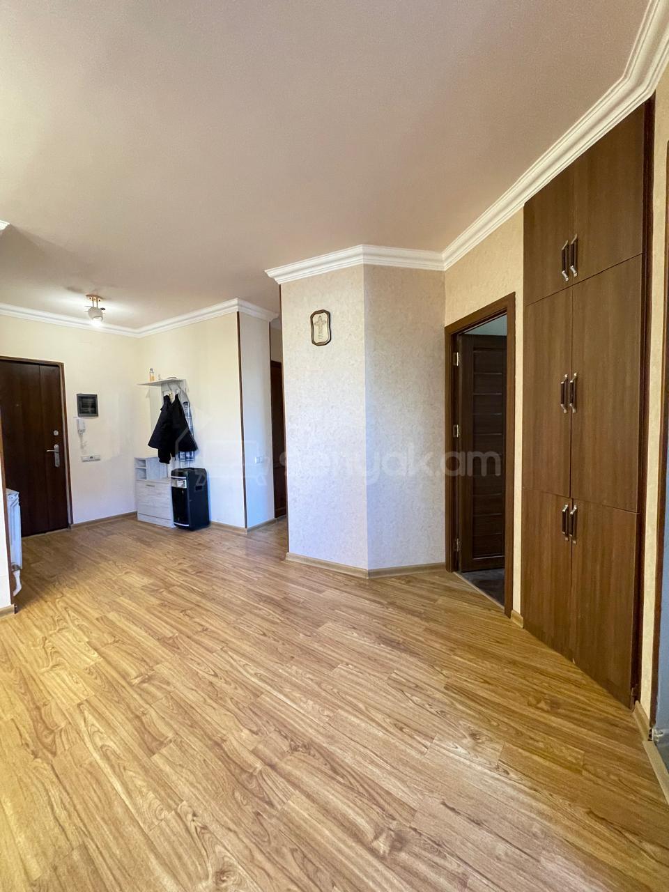 4 Սենյականոց Բնակարան, 110քմ, 2/12 հարկ, Կապիտալ Վերանորոգված, Կահավորված, Արևկող