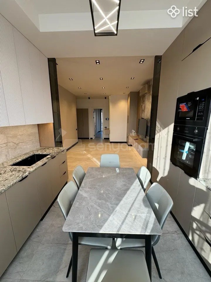 2 Սենյականոց Բնակարան Քարե Շենքում, 55քմ, 4/5 հարկ, Կապիտալ Վերանորոգված