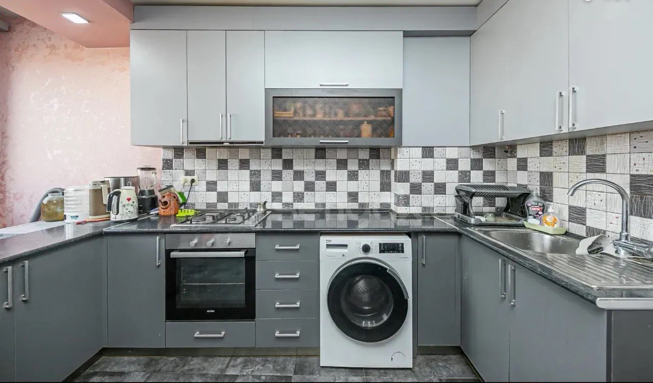 3 Սենյականոց Բնակարան, 80քմ, 10/13 հարկ, Կապիտալ Վերանորոգված