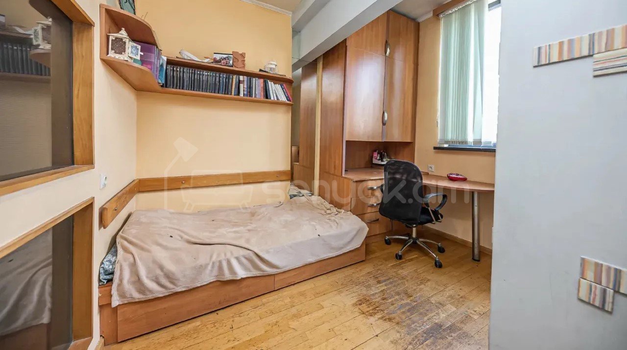 2 Սենյականոց Բնակարան, 80քմ, 10/13 հարկ, Նորմալ Վիճակում