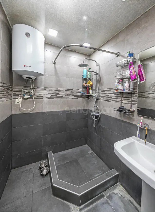 2 Սենյականոց Բնակարան, 80քմ, 10/13 հարկ, Նորմալ Վիճակում