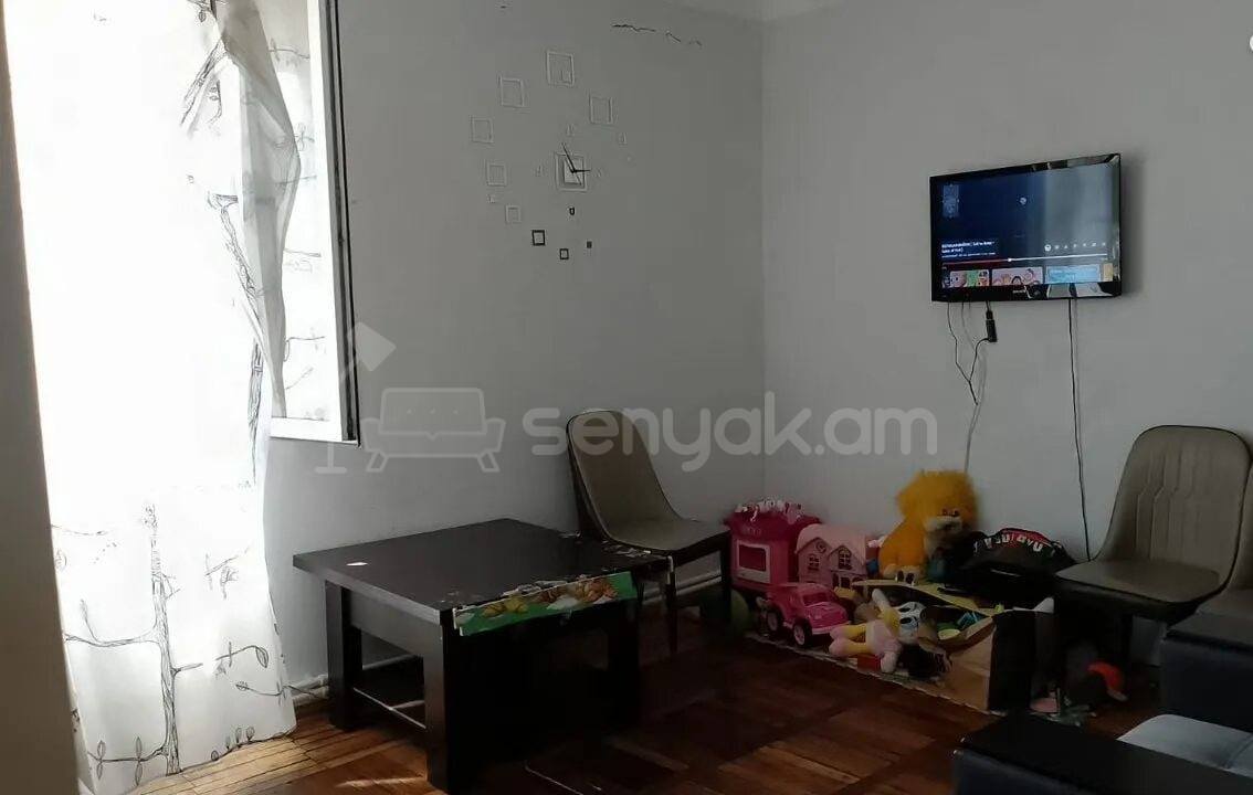 3 Սենյականոց Բնակարան, 45քմ, 9/9 հարկ, Նորմալ Վիճակում