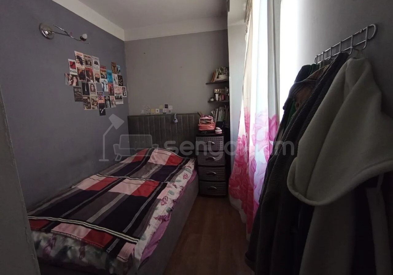 3 Սենյականոց Բնակարան, 45քմ, 9/9 հարկ, Նորմալ Վիճակում