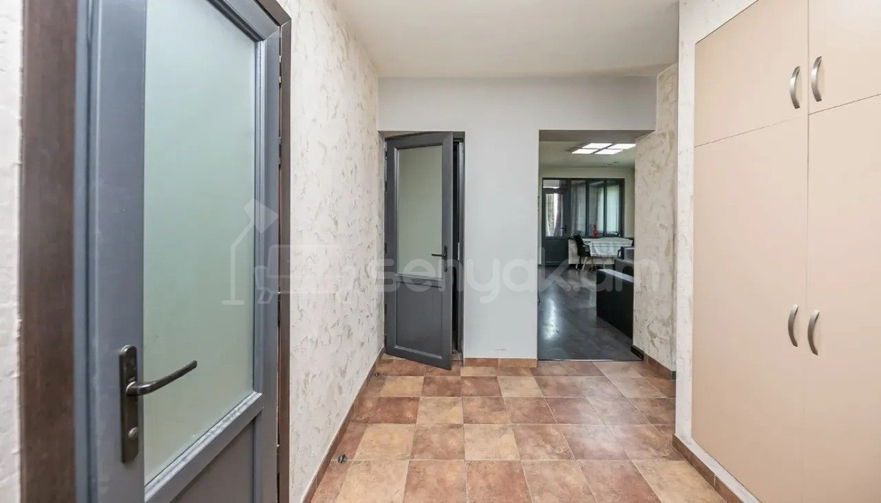 3 Սենյականոց Բնակարան, 80քմ, 10/13 հարկ, Կապիտալ Վերանորոգված