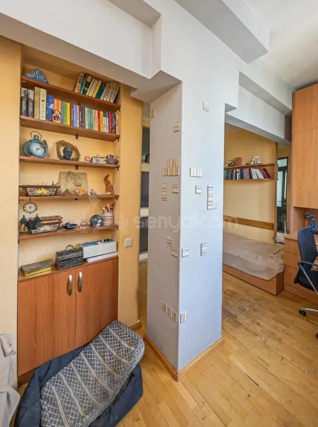 3 Սենյականոց Բնակարան, 80քմ, 10/13 հարկ, Կապիտալ Վերանորոգված