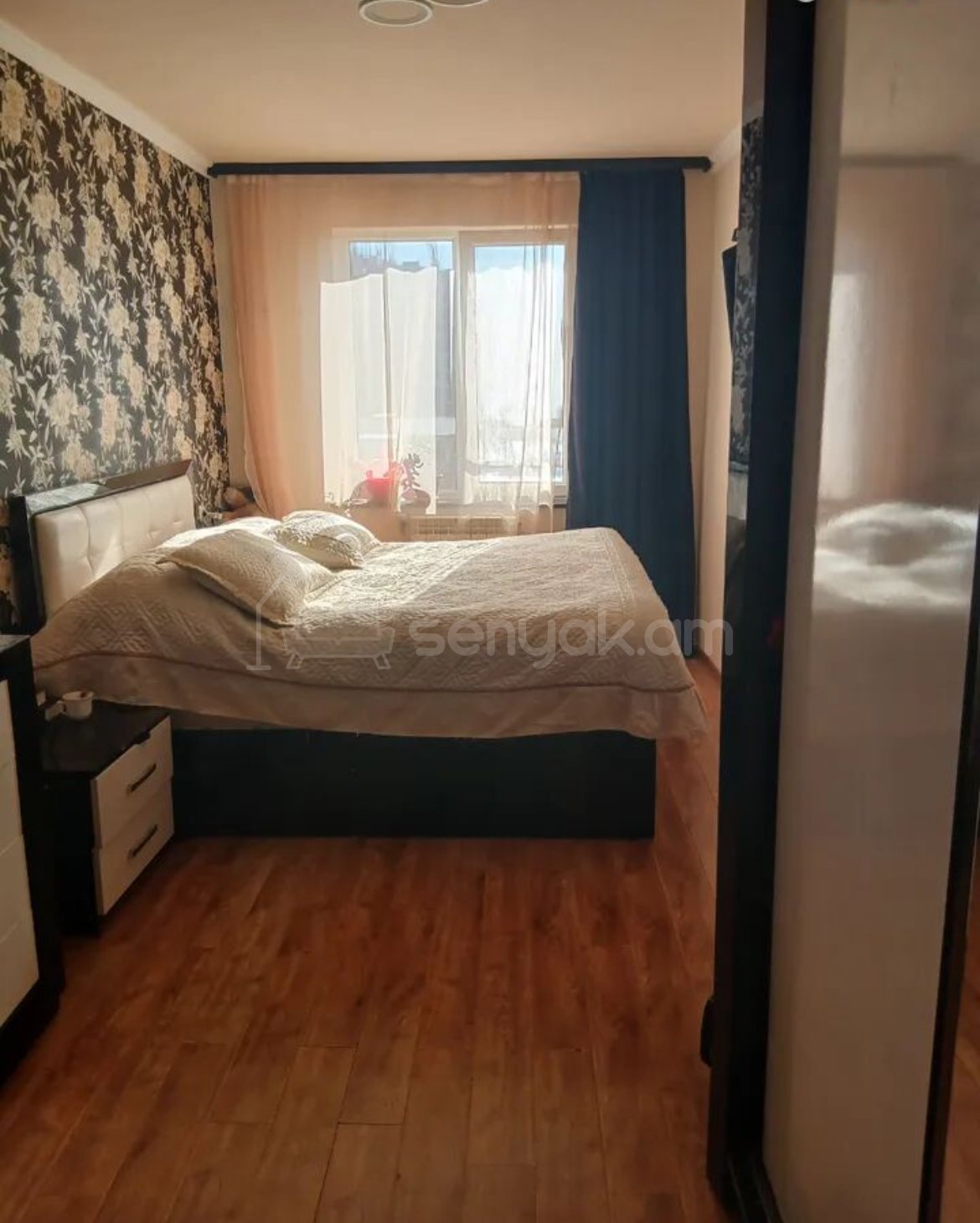 3 Սենյականոց Բնակարան Քարե Շենքում, 80քմ, 4/4 հարկ, Կապիտալ Վերանորոգված