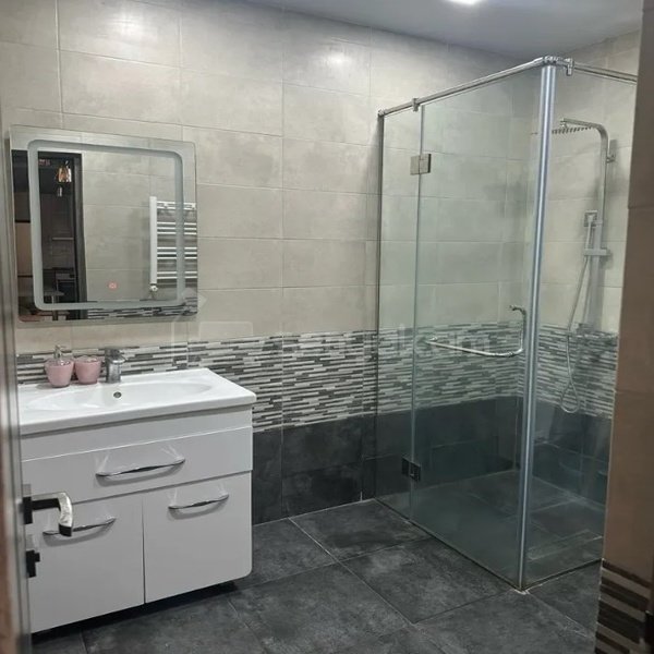 2 Սենյականոց Բնակարան, 56քմ, 4/10 հարկ, Կապիտալ Վերանորոգված, Կահավորված, Արևկող