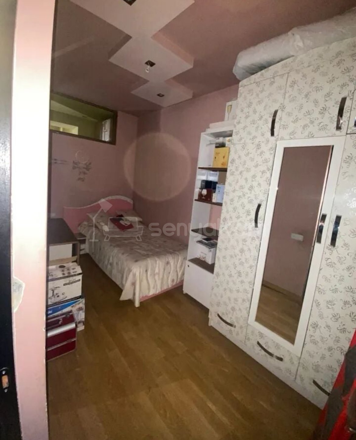 4 Սենյականոց Բնակարան Քարե Շենքում, 84քմ, 3/5 հարկ, Կապիտալ Վերանորոգված, Կահավորված, Արևկող