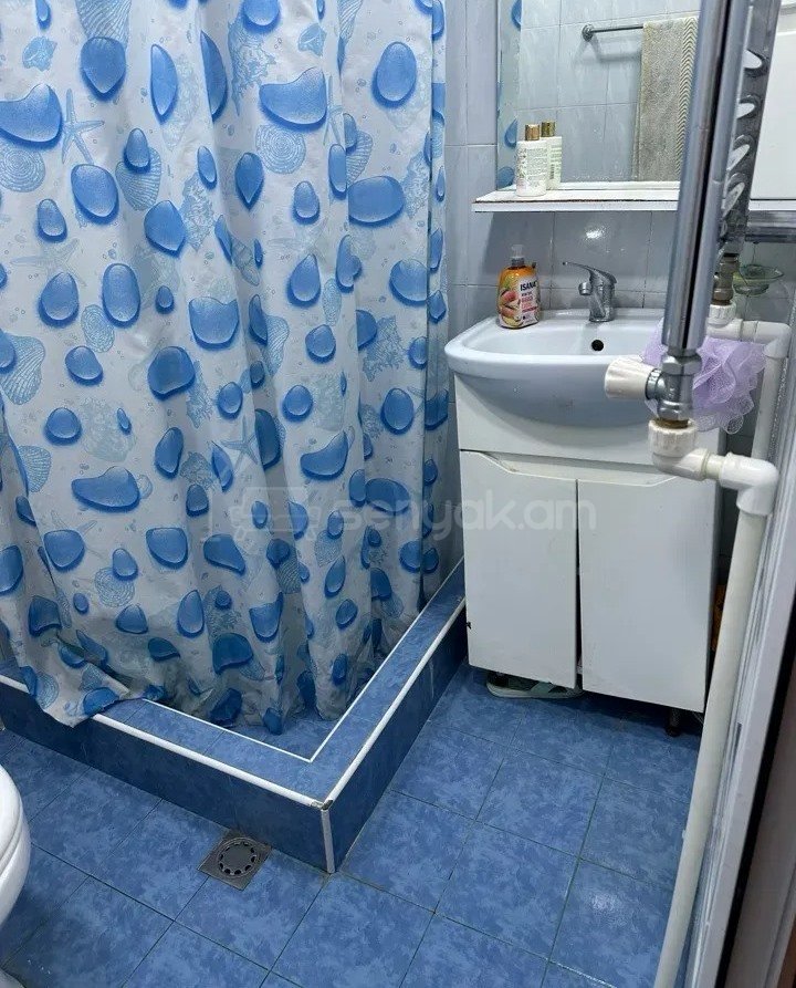 3 Սենյականոց Բնակարան, 75քմ, 2/4 հարկ, Կապիտալ Վերանորոգված