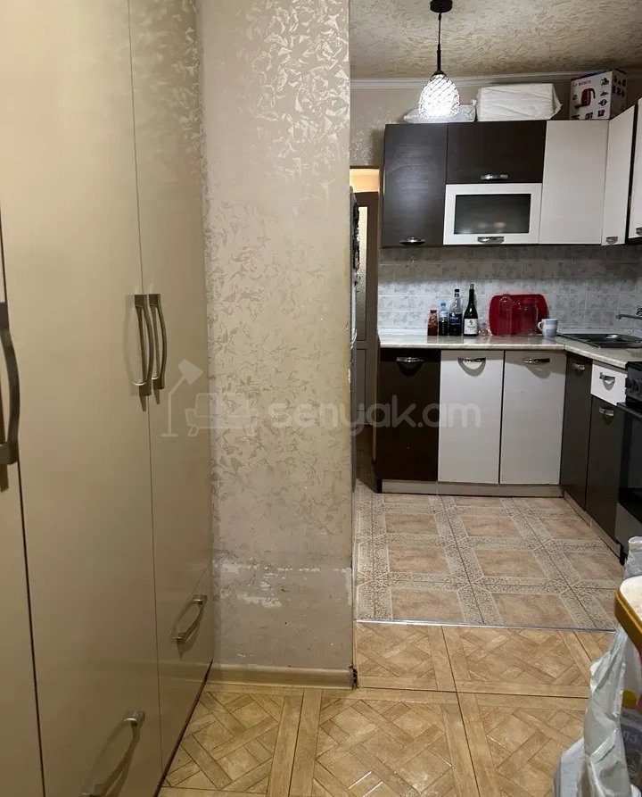 3 Սենյականոց Բնակարան, 75քմ, 2/4 հարկ, Կապիտալ Վերանորոգված