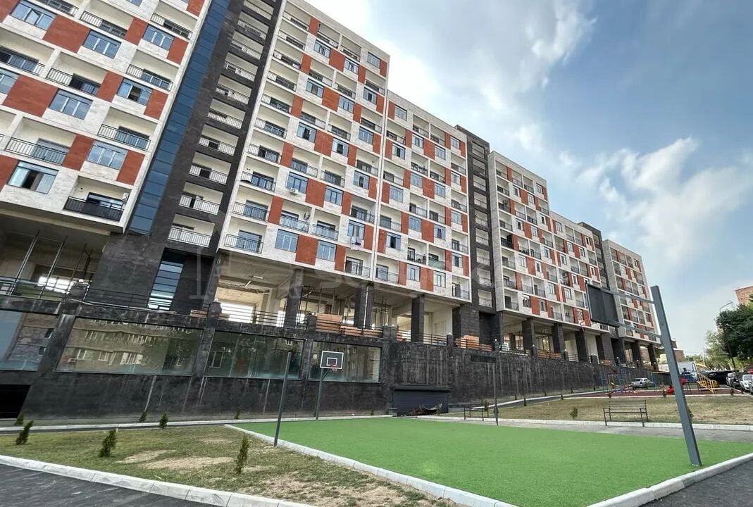 3 Սենյականոց Բնակարան, 55քմ, 6/9 հարկ, Զրոյական Վիճակում