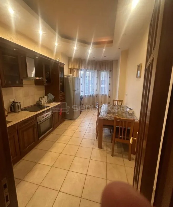 4 Սենյականոց Բնակարան Նորակառույցում, 130քմ, 3/7 հարկ, Կապիտալ Վերանորոգված, Կահավորված, Արևկող