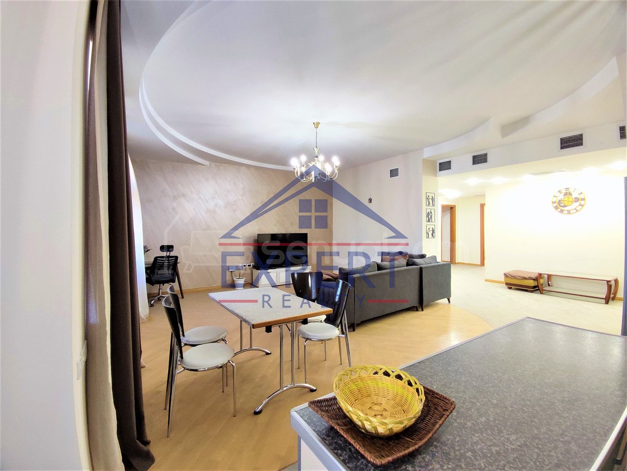 4 Սենյականոց Բնակարան Նորակառույցում, 163քմ, 11/11 հարկ, Կապիտալ Վերանորոգված